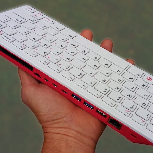 Raspberry Pi 400 Personal Computer - Image 3